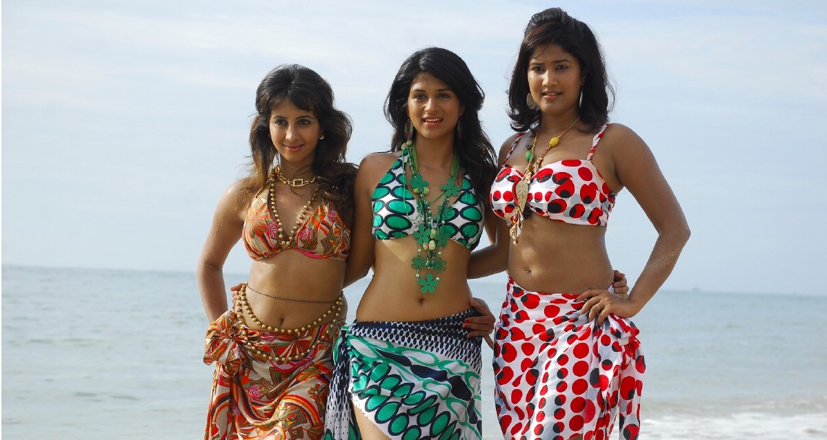 Indian Group Of Girls In Bikini At Goa Beach Chuttiyappa