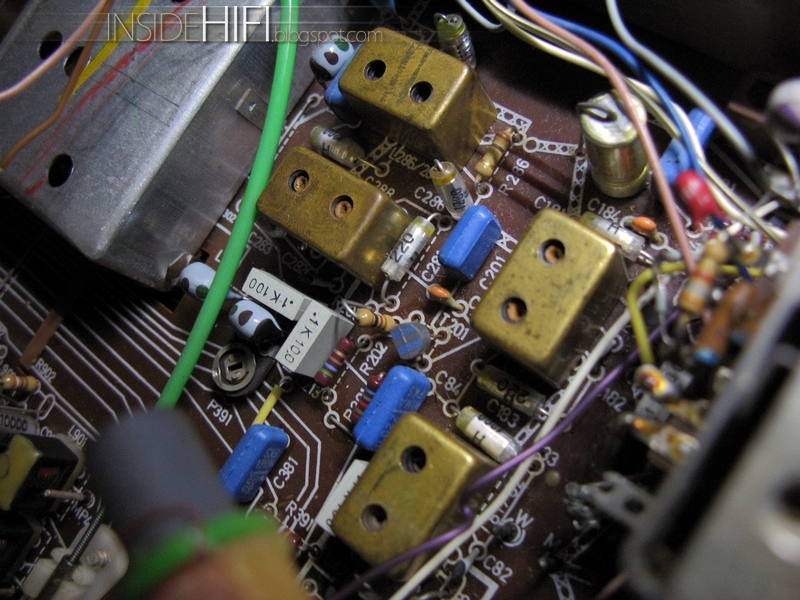 Inside Hi-Fi: Saba MI-215