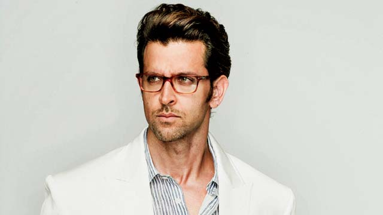 Hrithik Roshan | WIKI | BIO |DOB - TRENDING STUFF