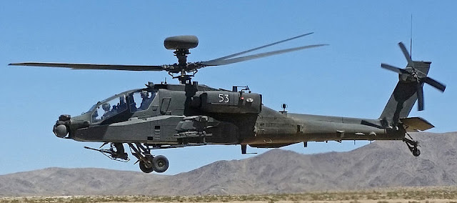 Foto Helikopter AH-64 Apache Foto Helikopter AH-64 Apache