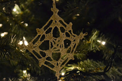 Quantrell Quips: Spider Webs or Snowflakes?