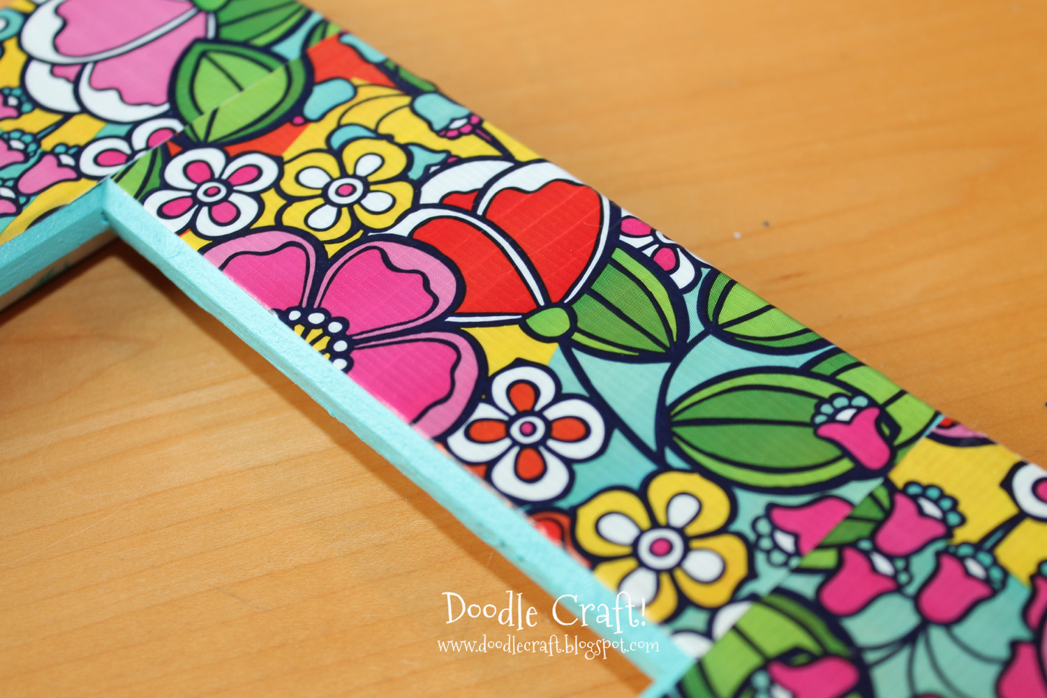 Duct Tape Picture Frame!