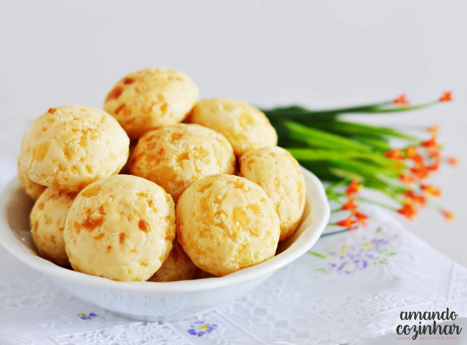 Pão de queijo simples com 3 ingredientes Amando Cozinhar