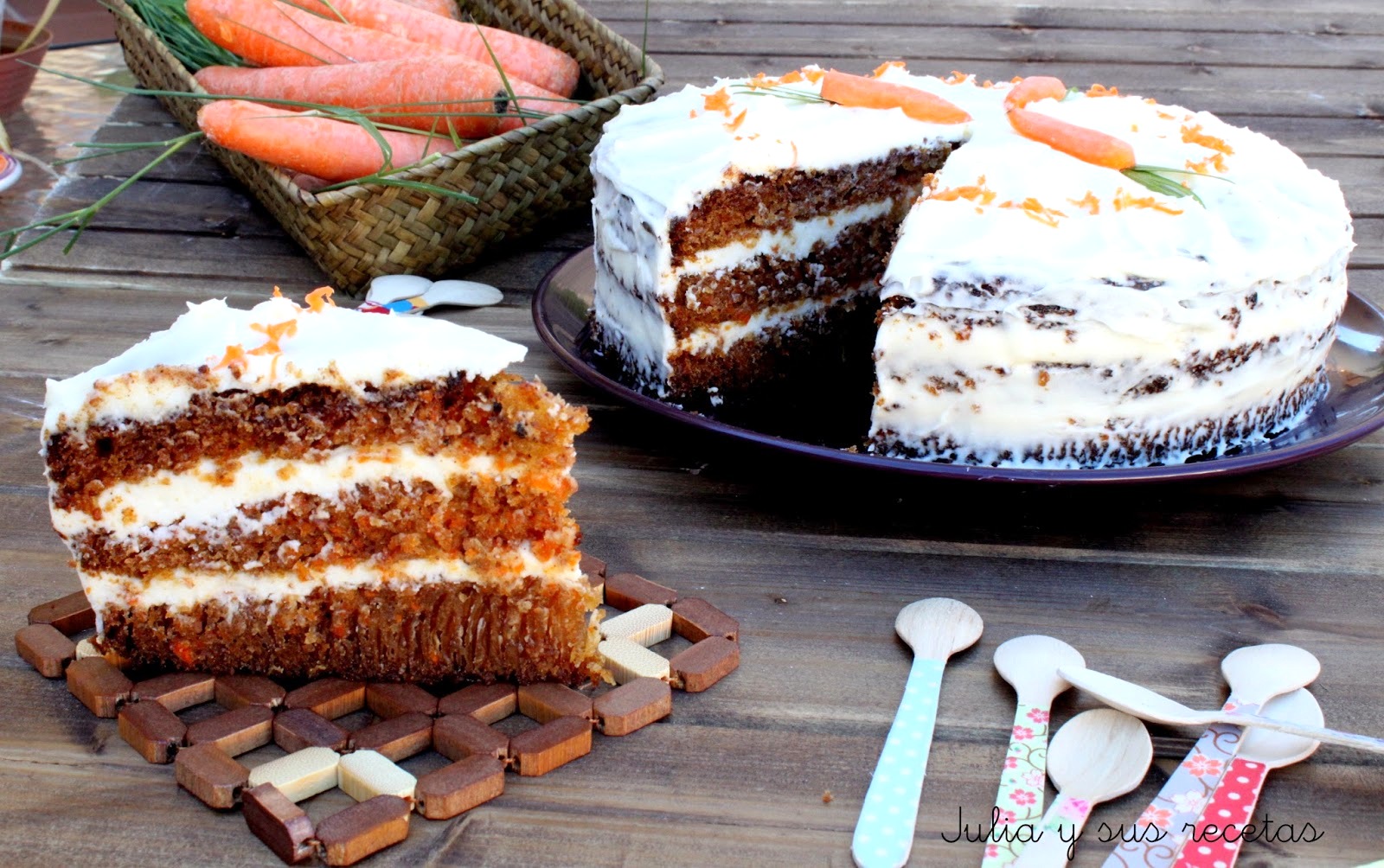 JULIA Y SUS RECETAS: Carrot cake piña. Tarta de zanahorias y piña