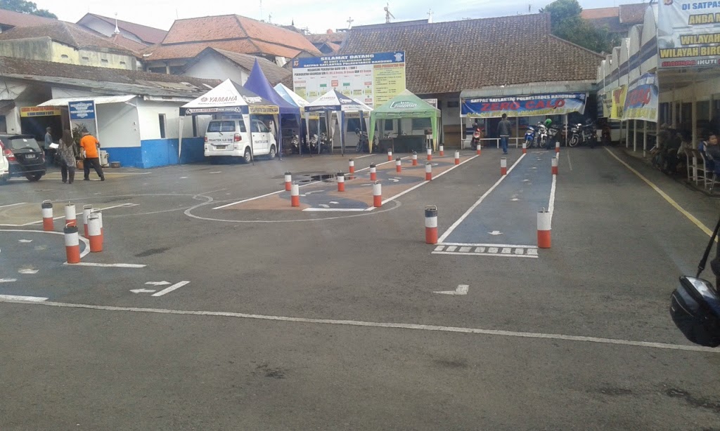 Photo-Photo Tempat Praktek Lapangan SIM-Mega-BiroJasa-Bandung