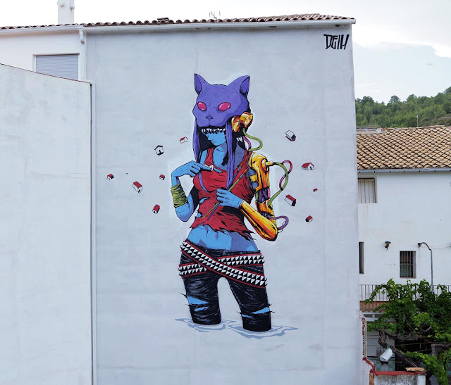While we last heard from him in Istanbul, Turkey a few weeks ago, our friend Deih is now in Spain where he just finished working on a brand new piece on the streets of Fanzara.