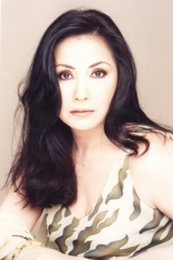 Biodata Ana Gabriel Biodata Ana Gabriel