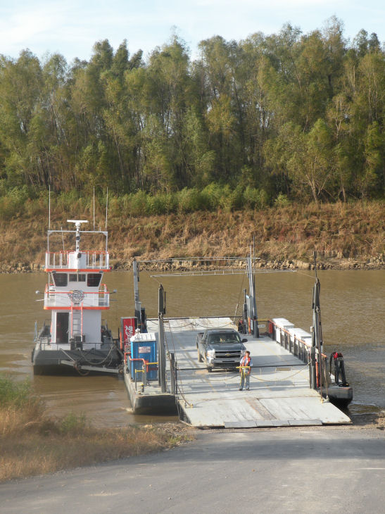 Van Tripping the USA Mississippi River Ferry Crossing