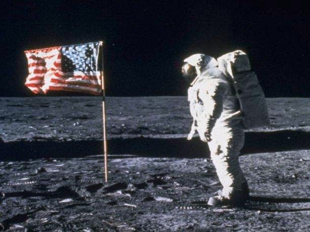 La escena de Neil Armstrong se grabó en un plató