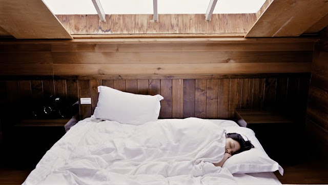 7 Tips Mengubah Kamar agar Tidur Lebih Nyenyak