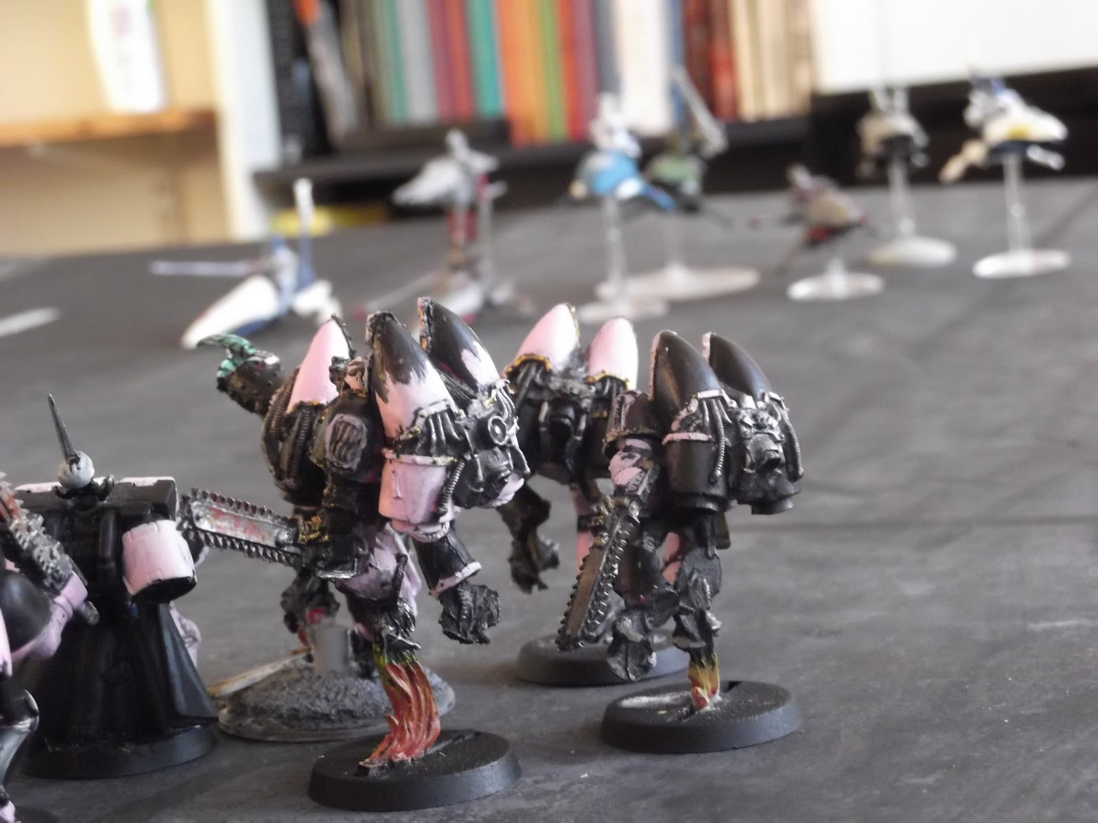 Fine Detail Miniature Painting: Emperors children Raptors and Battle report
