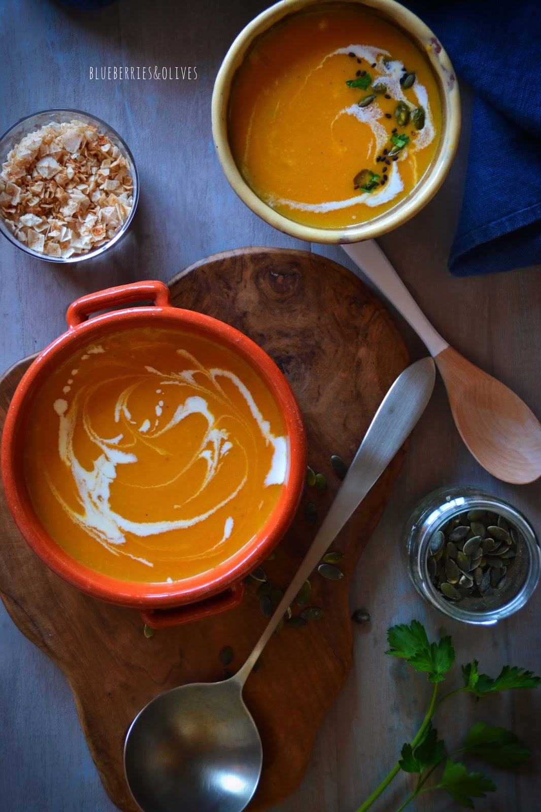 BLUEBERRIES & OLIVES CREMA DE ZANAHORIA Y CALABAZA CON LECHE DE COCO