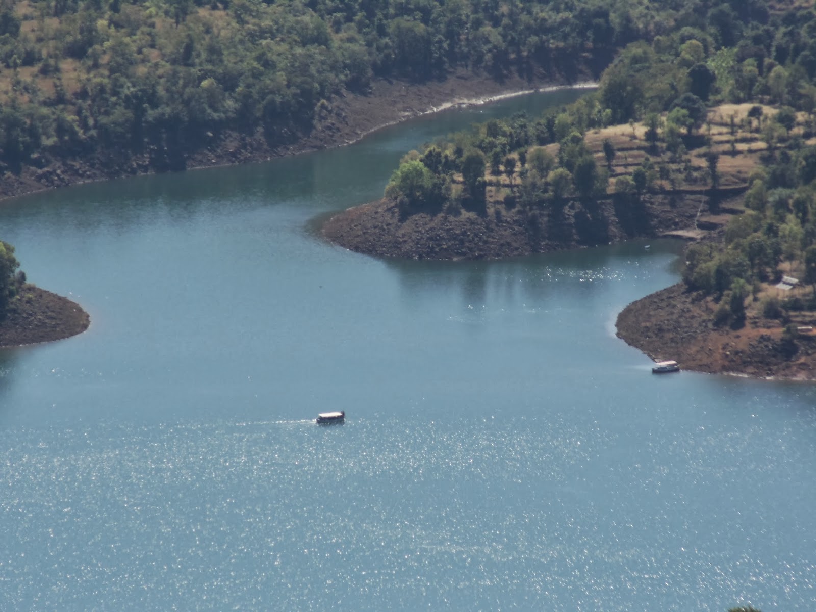 A short ride to tapola - Mini Kashmir of Maharashtra