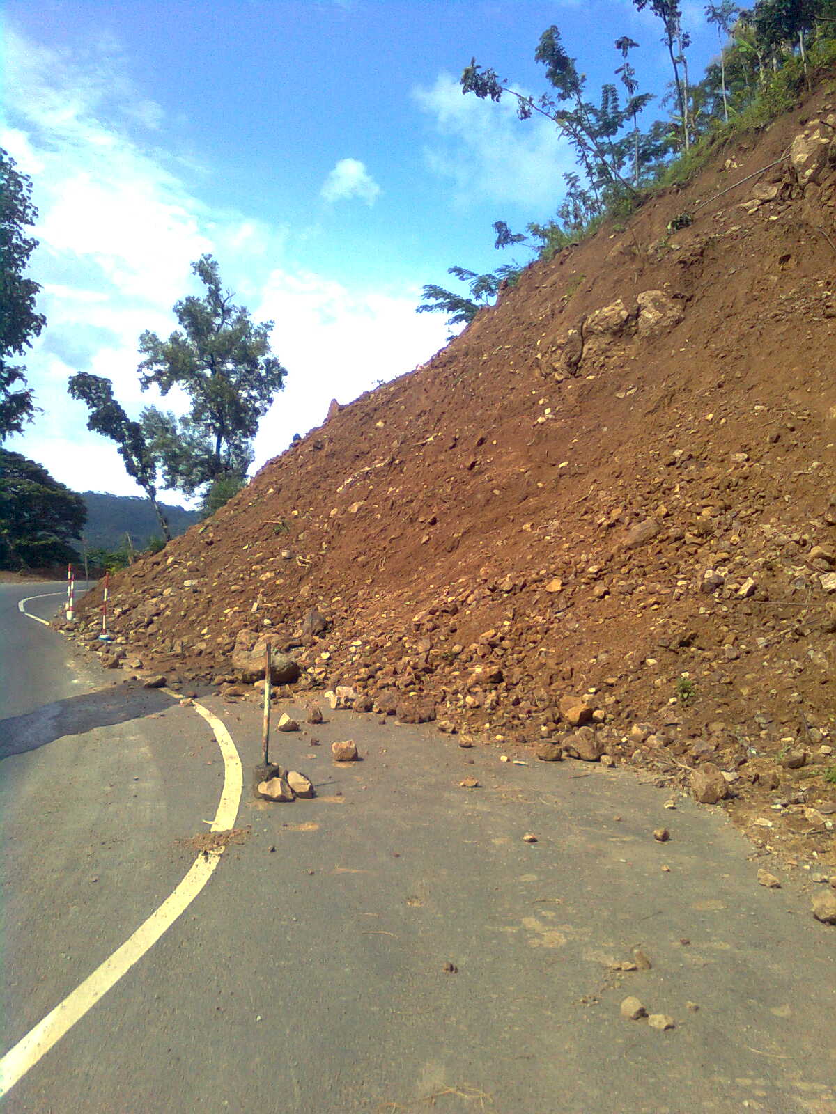 Makalah Tentang Bencana Alam Tanah Longsor