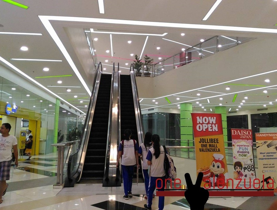 One Valenzuela Setting foot at One Mall Valenzuela, Gen. T. De Leon