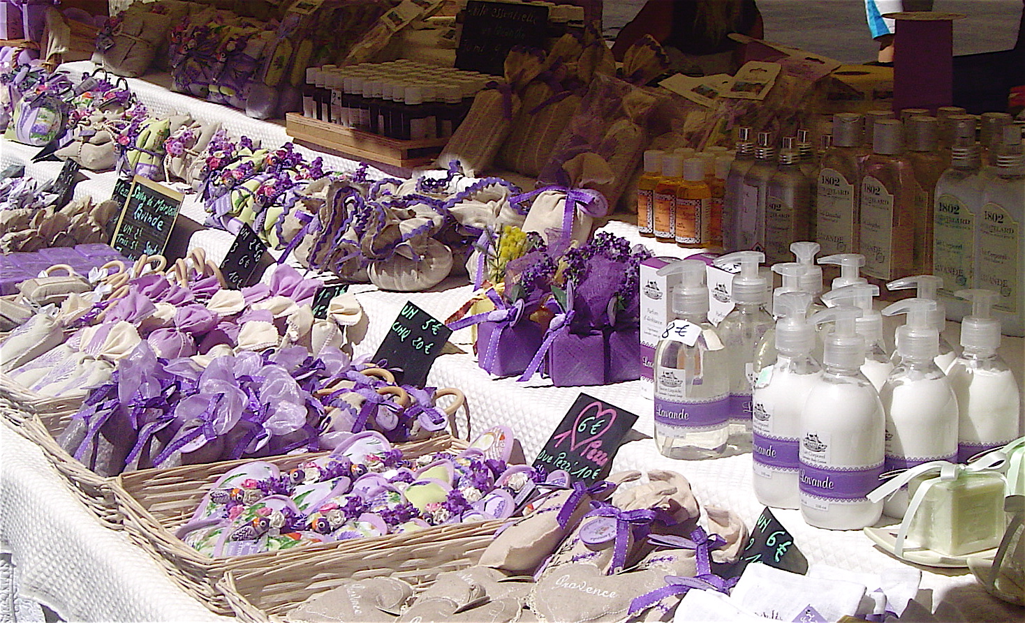 Фестиваль фиалок (Toulouse Violet Festival)