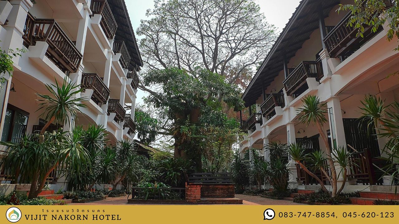                                                     Thailand travel   10                                                                              10