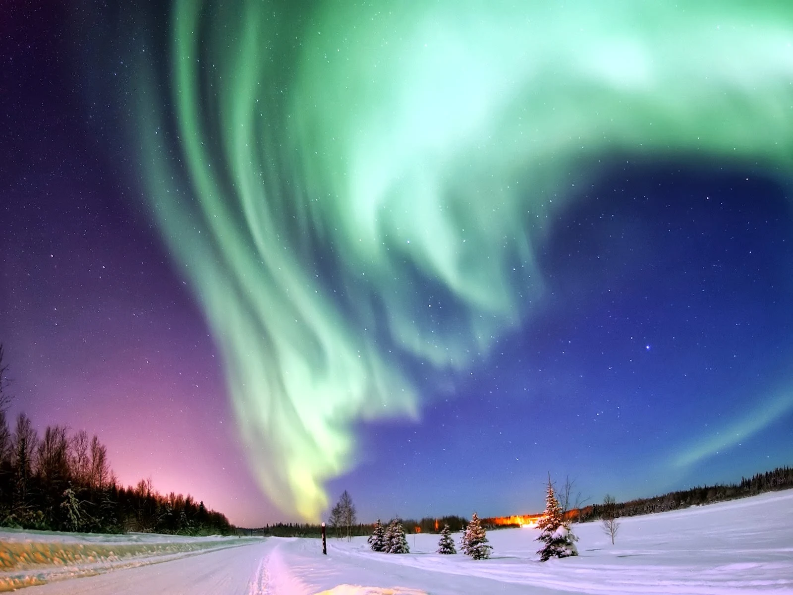 where to see northern lights in Alaska
