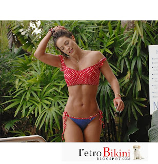 English: Jennifer Nicole Lee American Football Red Bikini Miami