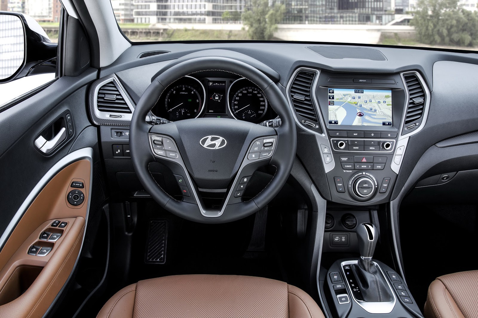 Facelifted 2017 Hyundai Santa Fe Unveiled, Debuts In 