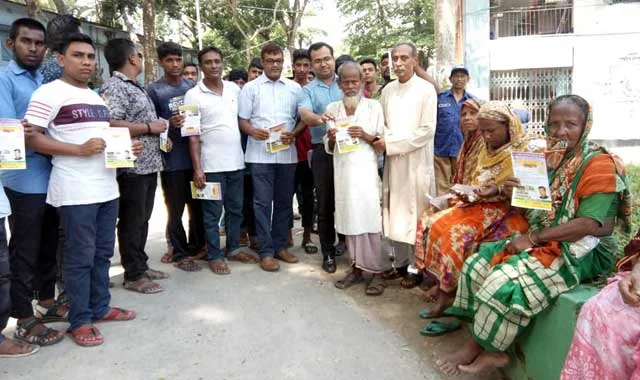 Distribution of leaflets to prevent dengue in Ala League initiatives