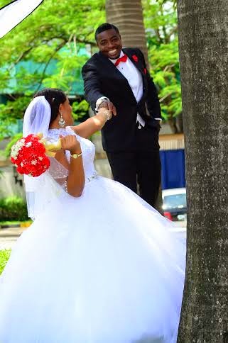 Actress Uche Nnanna finally releases official wedding photos