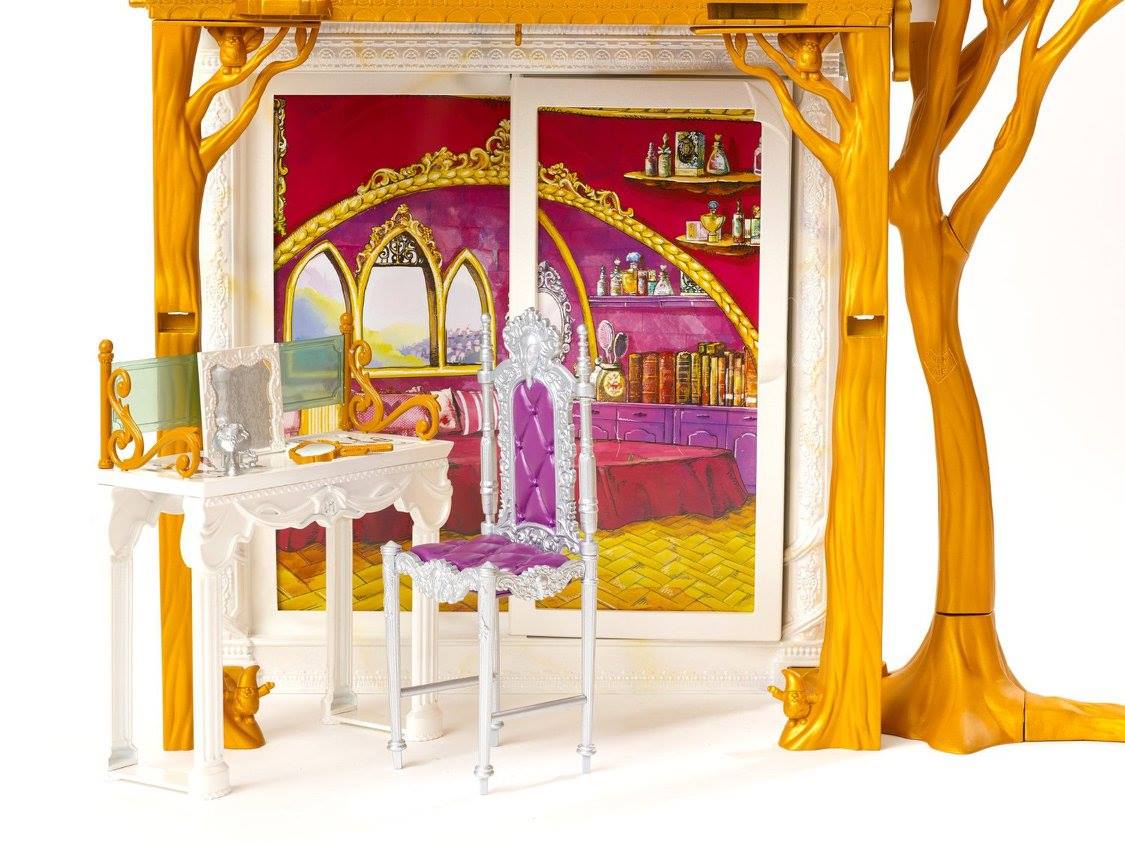 Ever After High Wonder World Ever After High School Playset