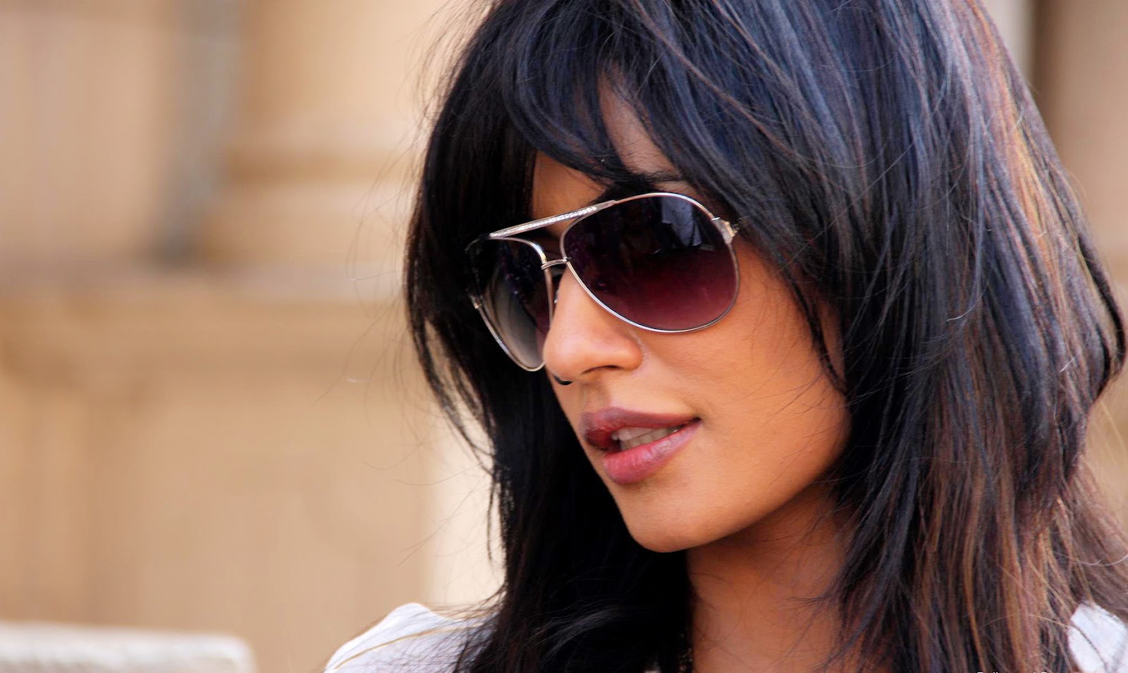 Chitrangada Singh Wallpapers Download For Android