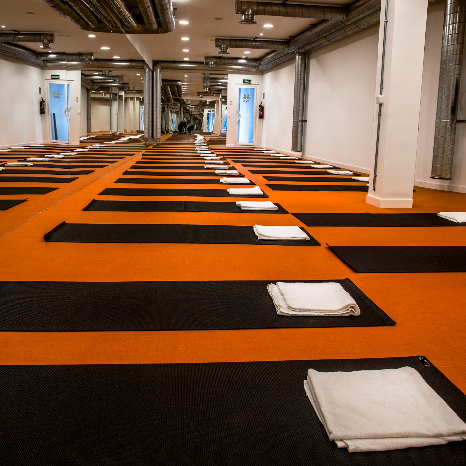 Eliminando Bloqueos Con Flow Yoga La Macedonia de Mariola