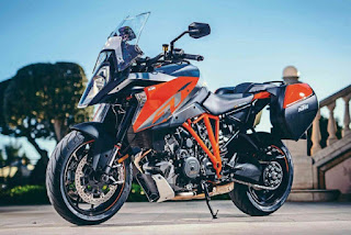 KTM 1290 Super Duke GT Review, A Turning Point !