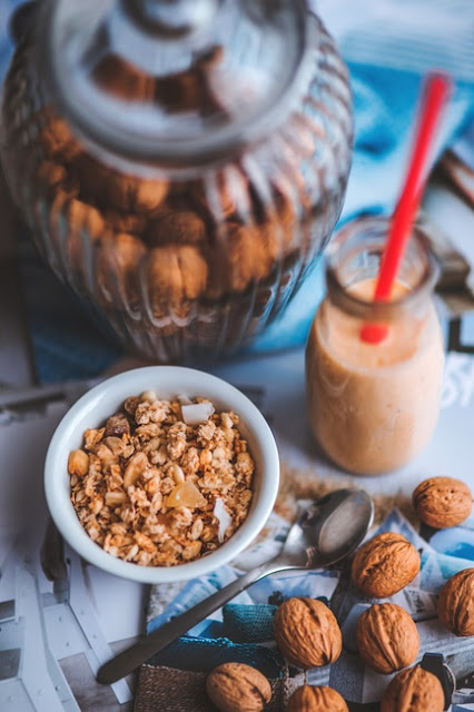 Nuts and seeds For Glowing Skin 