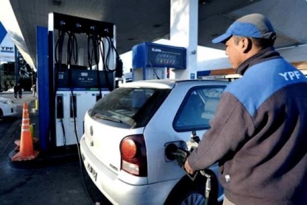 Abril llega con nuevos golpes al bolsillo: Aumentan la nafta y el gas Abril llega con nuevos golpes al bolsillo: Aumentan la nafta y el gas