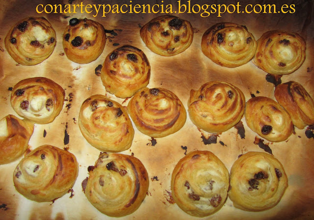  Espirales con queso dulce y pasas (¡Una merienda demasiada buena!)