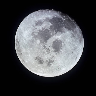 full moon NASA image apollo 11
