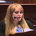 Lucero Sánchez la "Chapodiputada" intento huir corriendo cuando fue detenida por agentes en EU