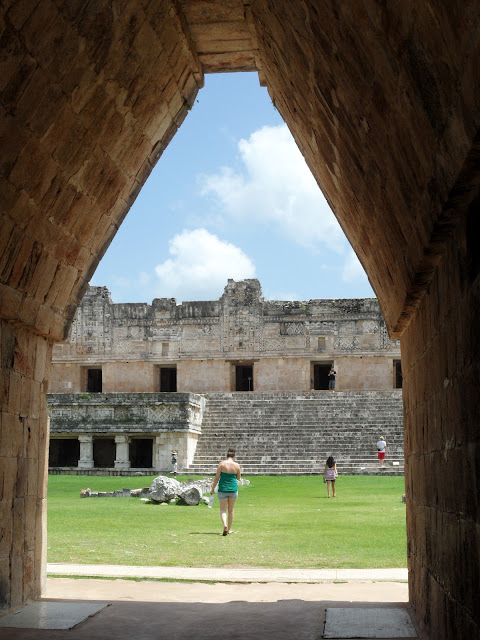 VISITAR UXMAL - As ruínas Maias que prometem deixar-lo deslumbrado | México