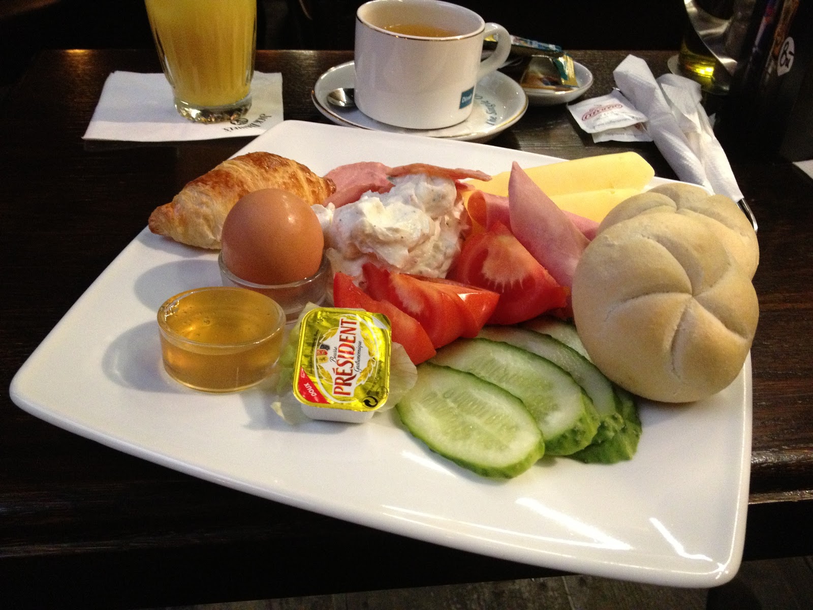 MyMy's Munchies** * Dining out in Krakow (Poland)!!*