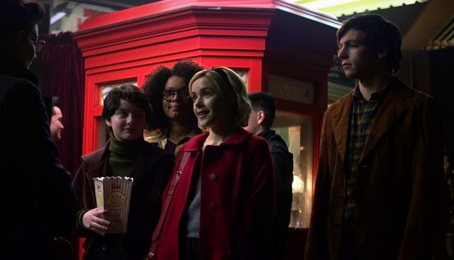 Netflix presenta a los personajes de su versión de "Sabrina, la bruja adolescente"