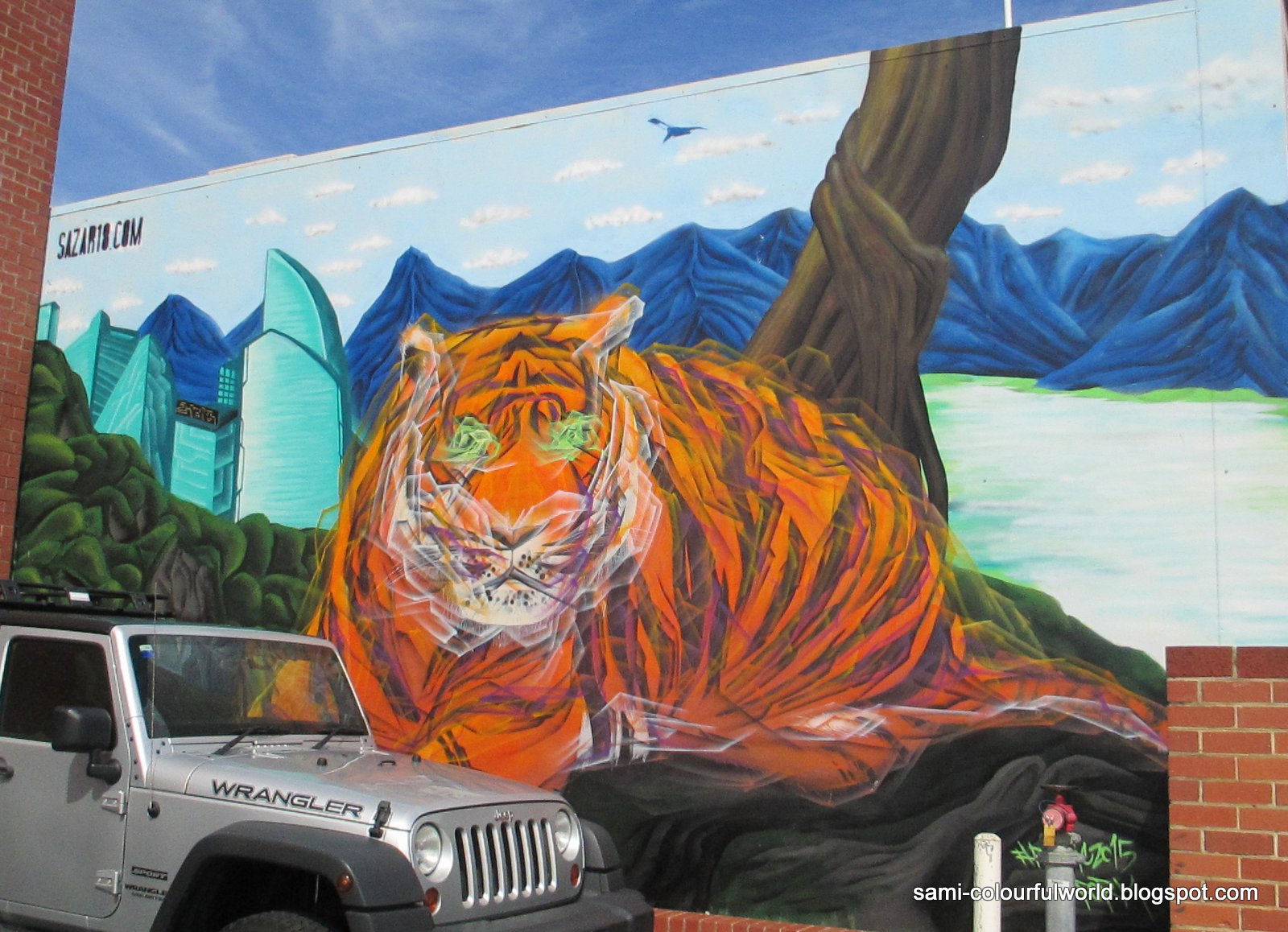 COLOURFULWORLD Monday Mural Tiger, Tiger on the Wall