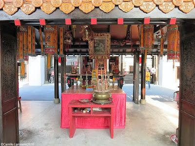 Guang Yu Shrine in Hua Thanon