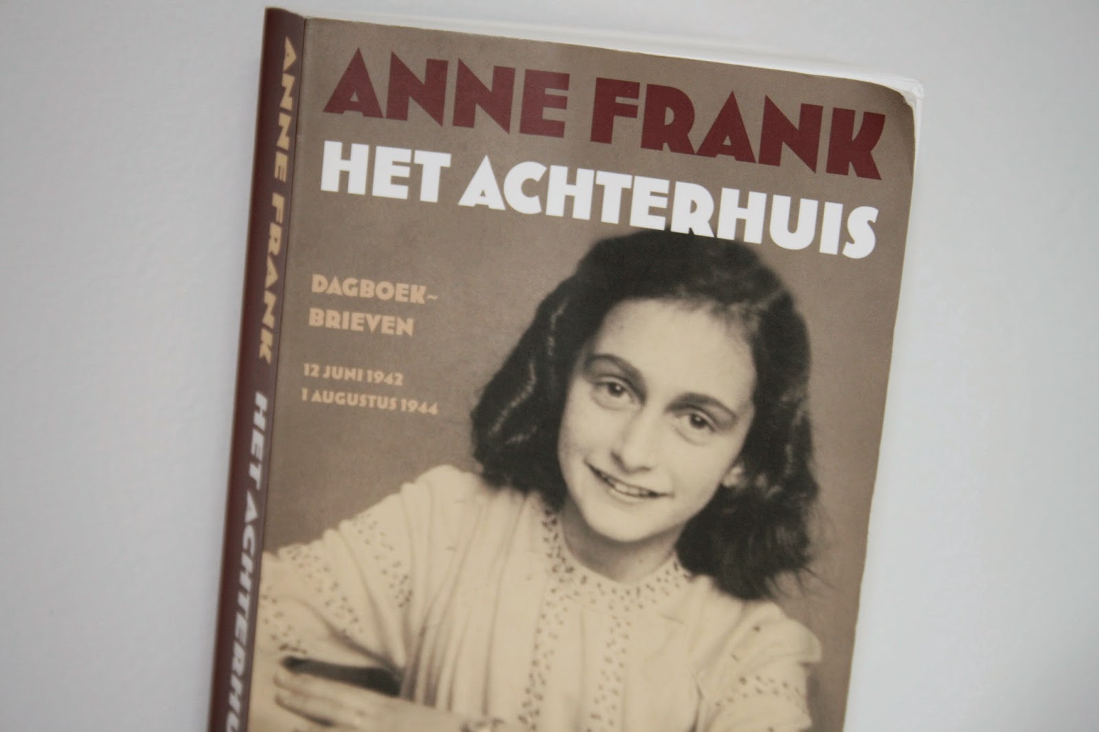 Fourteens: Book review: Het achterhuis