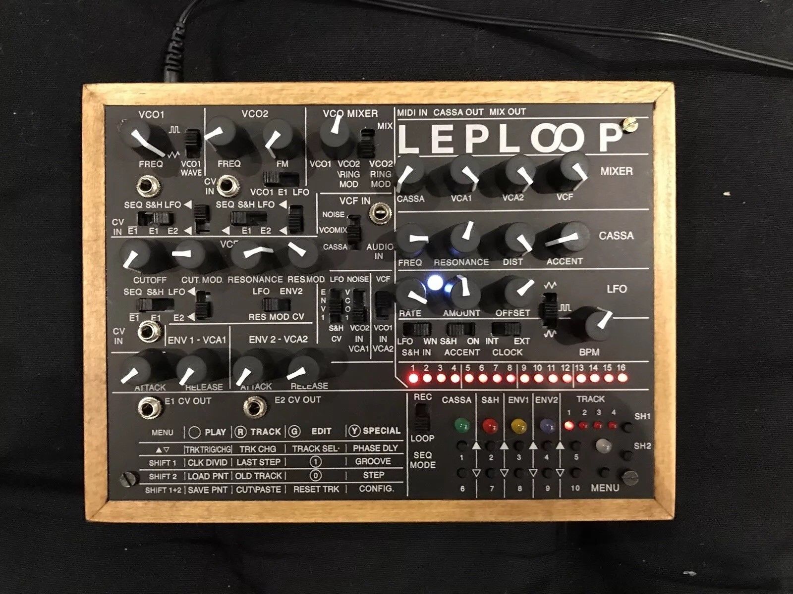 MATRIXSYNTH Leploop Synth / Sequencer / Drum Machine / Groovebox