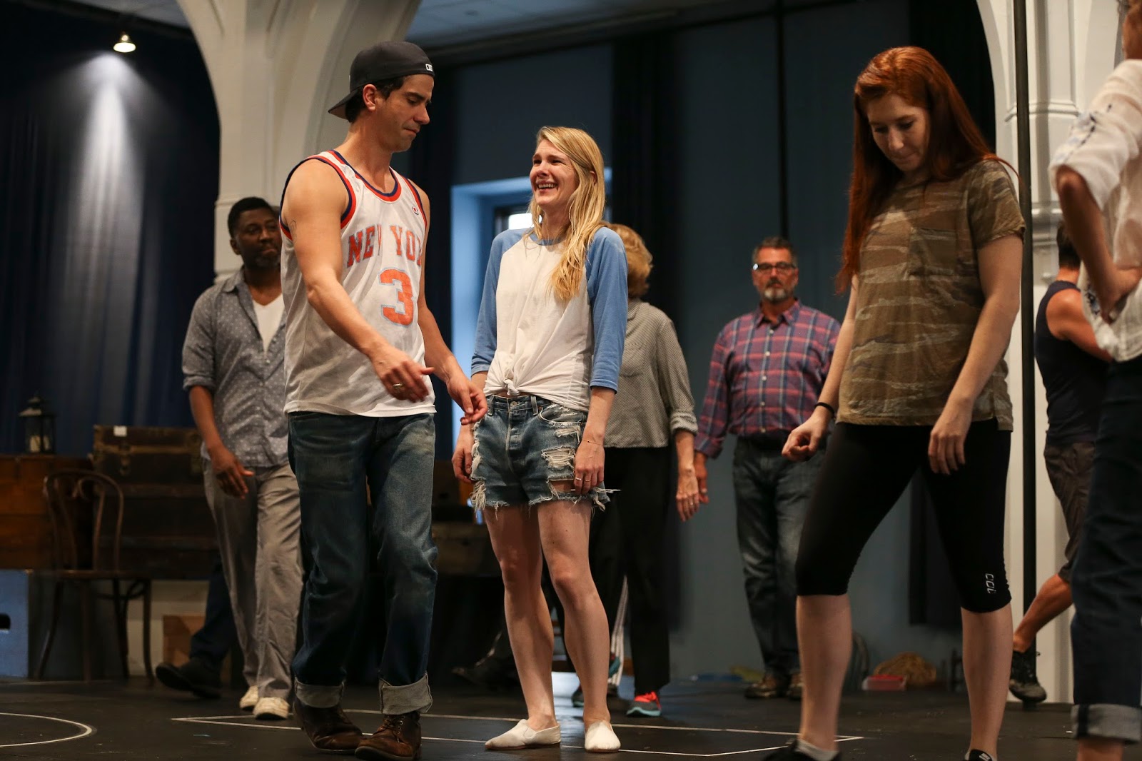Hamish Linklater and Lily Rabe (center)