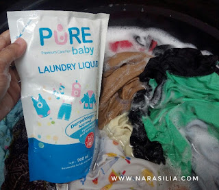 [Review] Mencuci Baju Si Kecil Dengan PureBaby Laundry Liquid