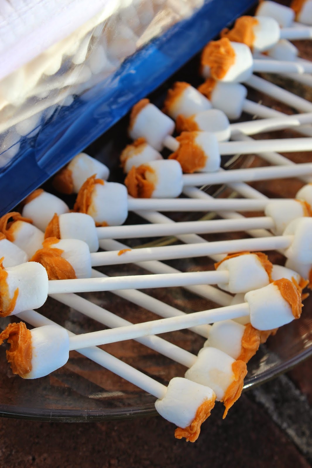 Bolling With 5 Edible Ear Wax!