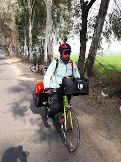 Jyothi Rongala – Telgu girl on a solo 30,000 km cashless cycle ride to prove Indian roads are safe for women!