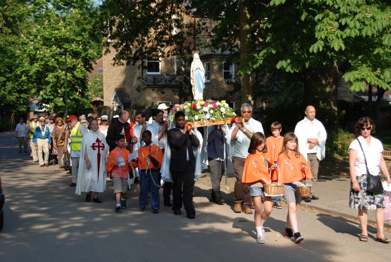 Heralds of the Gospel in England and Wales: The Annual Procession in ...