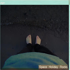 Space Holiday Rocks (EP)