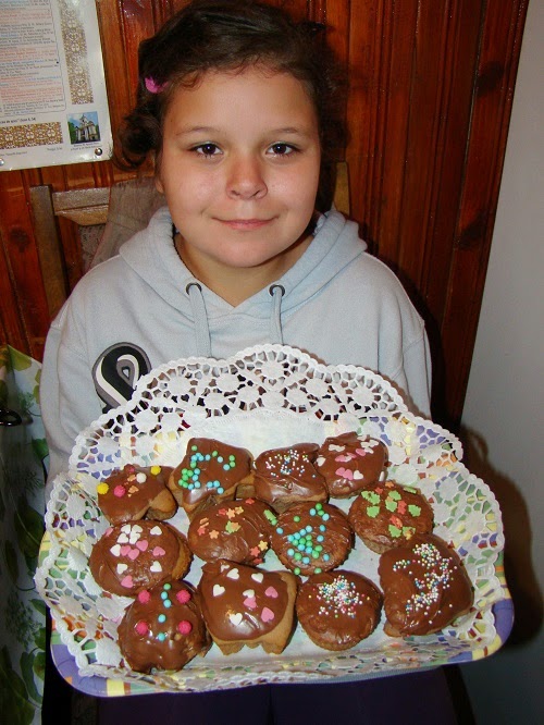 Briose ciocolatoase si pufoase - Teo style