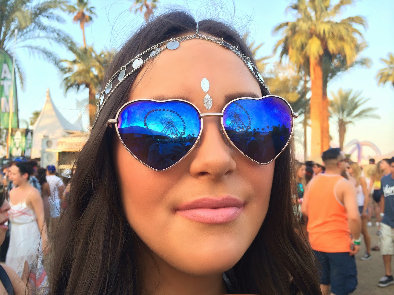 Fashion blogger Mash Elle at Coachella - Peace & Love: Coachella Outfits by popular Orlando fashion blogger Mash Elle